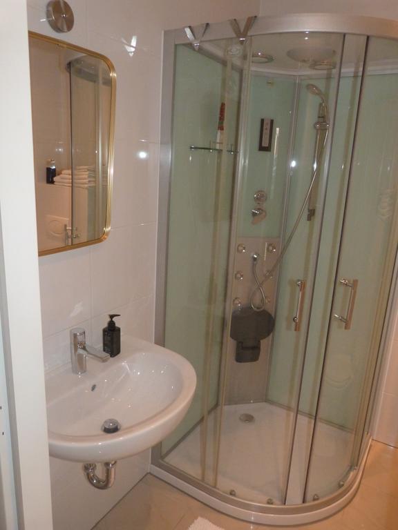 St Martin Apartment เวียนนา ภายนอก รูปภาพ